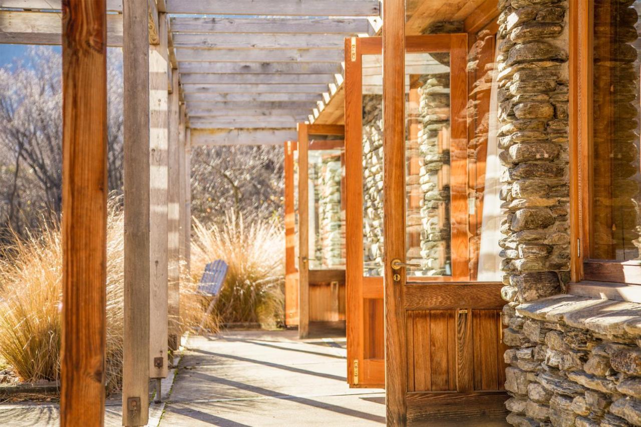 Wharenui Holiday Home By Majordomo Arrowtown Oda fotoğraf