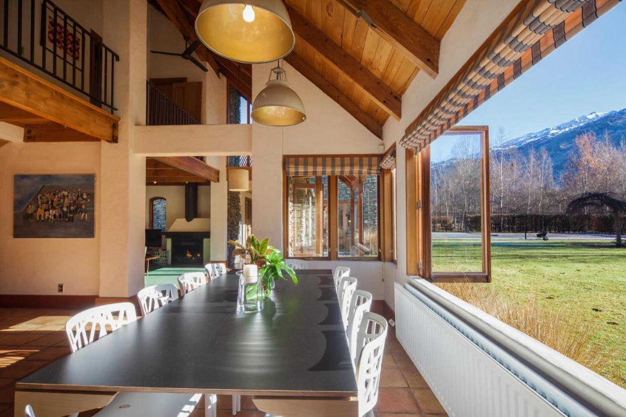 Wharenui Holiday Home By Majordomo Arrowtown Oda fotoğraf