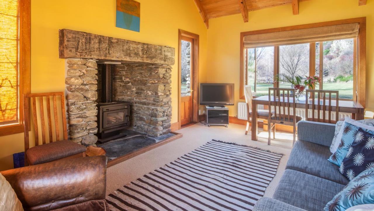 Wharenui Holiday Home By Majordomo Arrowtown Oda fotoğraf